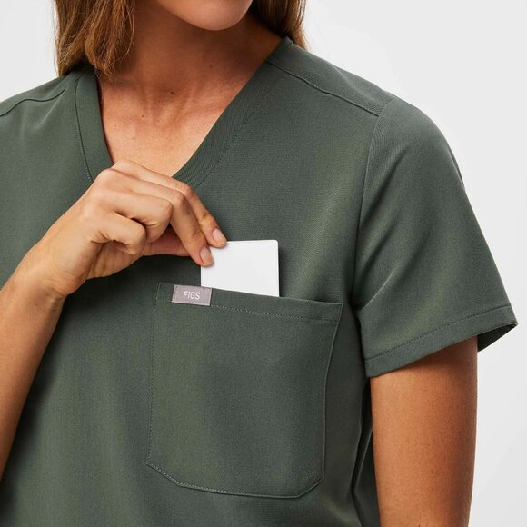 Figs Women's Catarina One Pocket Scrub Top in Moss, Size Medium - Picture 4 of 9